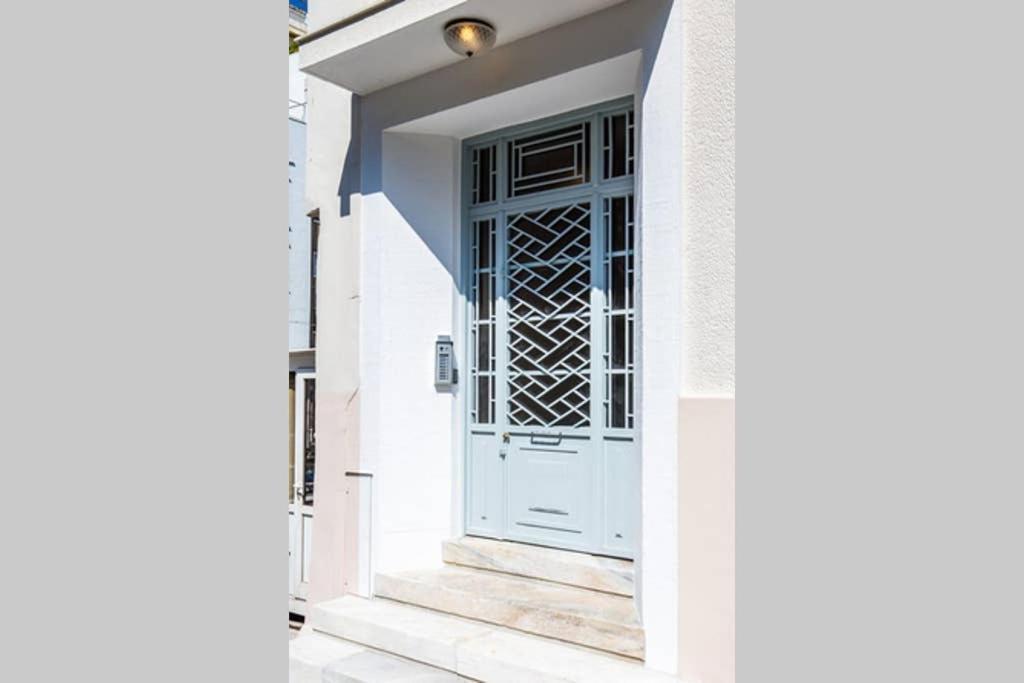 Neoclassical Apartment With 3 Bedrooms In Piraeus Luaran gambar